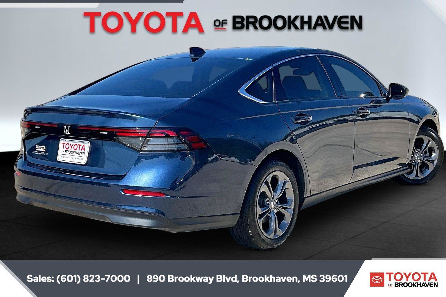 Used 2024 Honda Accord EX image 11