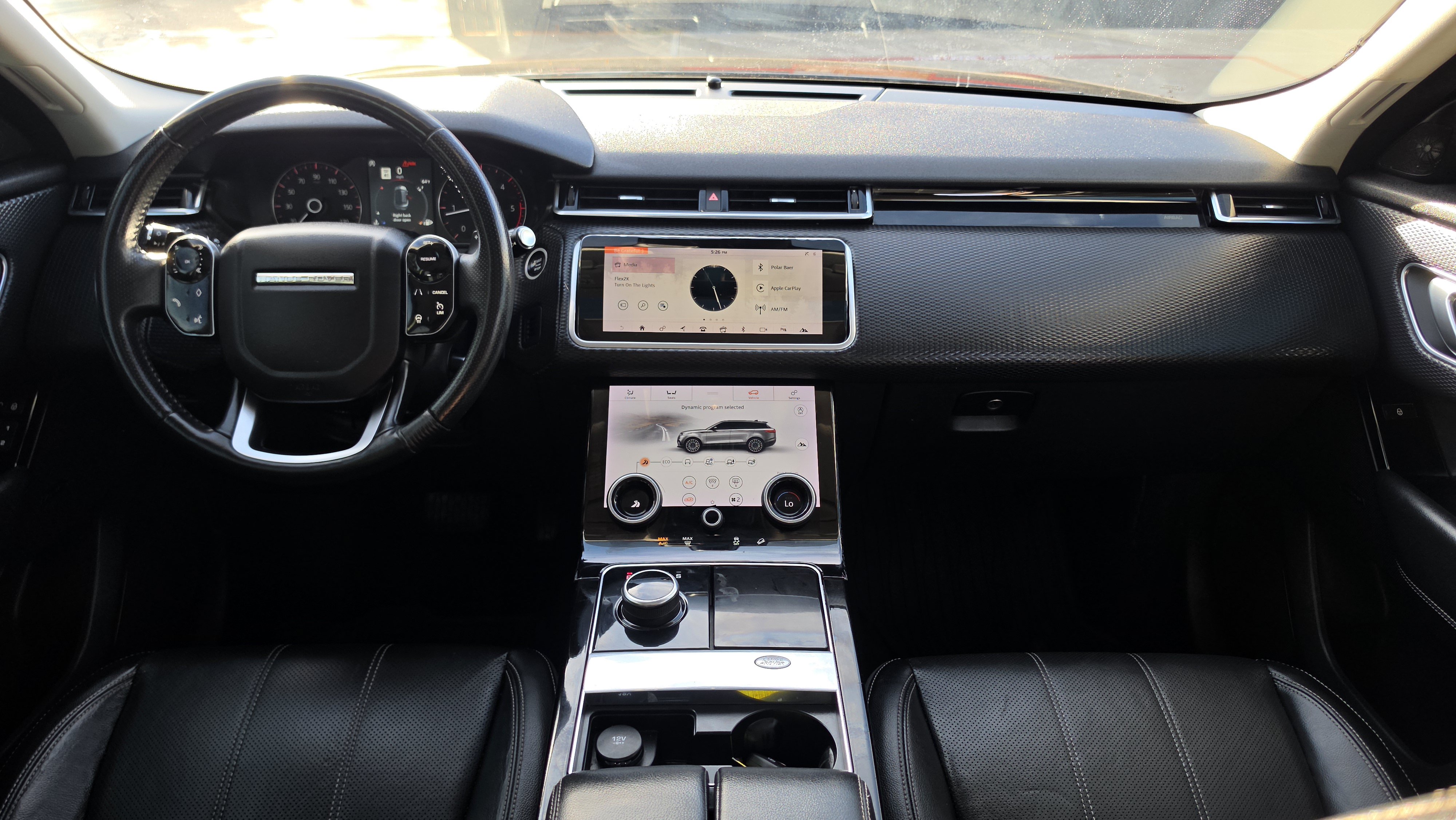 Used 2018 Land Rover Range Rover Velar S AWD/4WD image 36