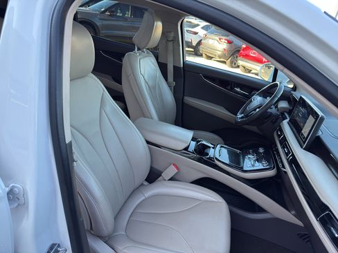 Used 2021 Lincoln Nautilus Reserve image 18