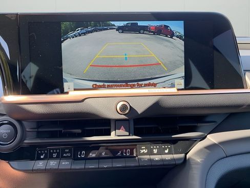 New 2025 Toyota Crown Signia XLE image 20