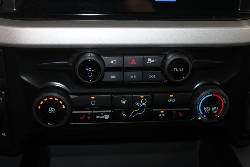 New 2026 Ford F250 XLT w/ XLT Premium Package AWD/4WD image 44