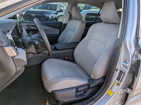 Certified 2025 Toyota Camry LE image 14