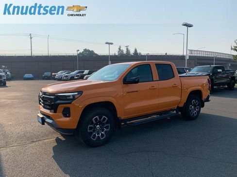 Certified 2025 Chevrolet Colorado Z71 w/ Technology Package AWD/4WD image 3