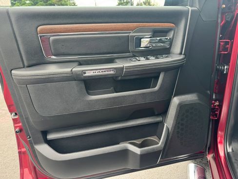 Used 2018 RAM 1500 Laramie w/ Convenience Group AWD/4WD image 41