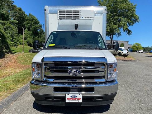 New 2026 Ford E-450 and Econoline 450 Super Duty w/ Power Equipment Group image 2