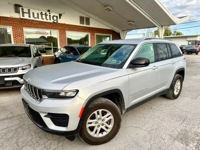 Used 2022 Jeep Grand Cherokee Laredo w/ Luxury Tech Group I