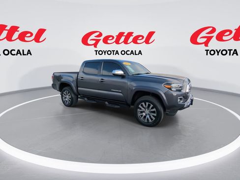 Used 2022 Toyota Tacoma Limited image 2