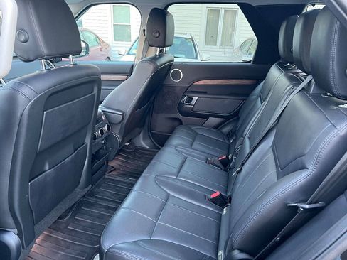 Used 2017 Land Rover Discovery HSE AWD/4WD image 21