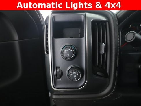 Used 2018 Chevrolet Silverado 1500 LTZ Z71 w/ LTZ Plus Package image 19