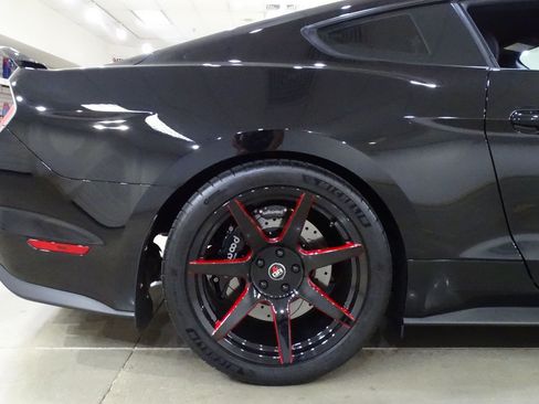 Used 2018 Ford Mustang GT RWD image 32