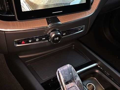 New 2026 Volvo XC60 T8 Plus w/ Climate Package image 20