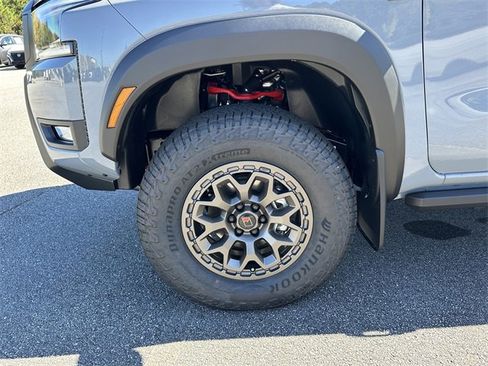 New 2026 Nissan Frontier PRO-4X w/ Pro-4x Convenience Package image 12