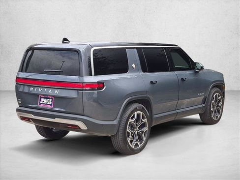 Used 2025 Rivian R1S Adventure Dual AWD/4WD image 5