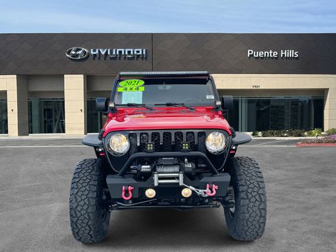 Used 2021 Jeep Gladiator Willys image 2
