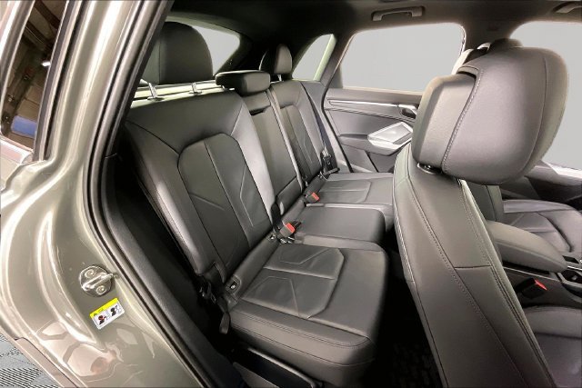 Used 2022 Audi Q3 2.0T Premium Plus w/ Premium Plus Package AWD/4WD image 23