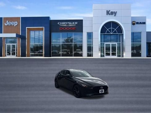 Used 2024 MAZDA MAZDA3 s FWD image 14