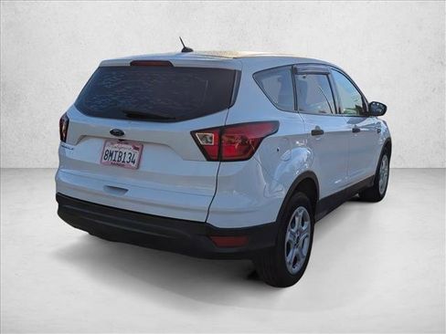 Used 2019 Ford Escape S image 5