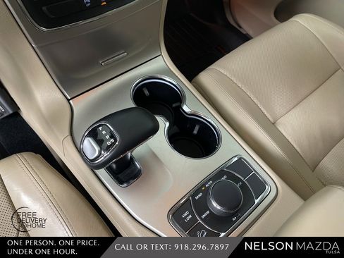 Used 2014 Jeep Grand Cherokee Limited w/ Luxury Group II image 30