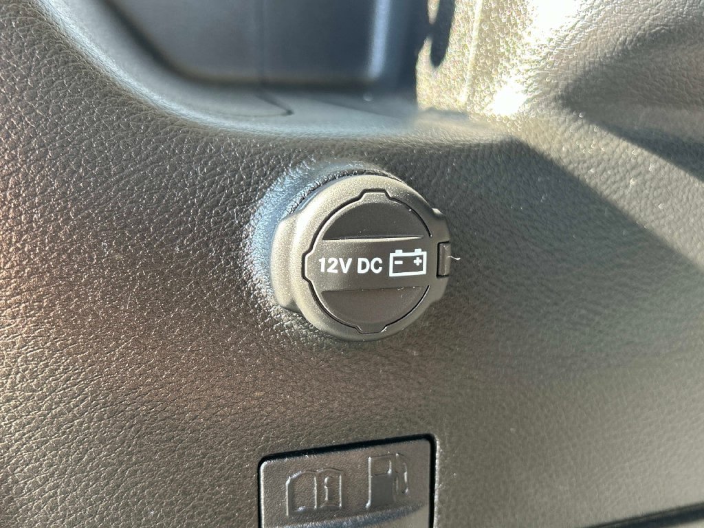 Used 2024 Jeep Wrangler Unlimited w/ Convenience Group AWD/4WD image 13