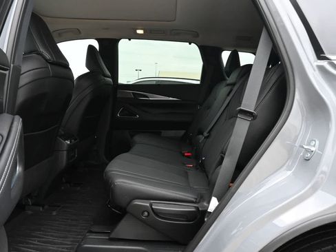 Certified 2026 INFINITI QX60 Luxe w/ Cargo Package AWD/4WD image 19