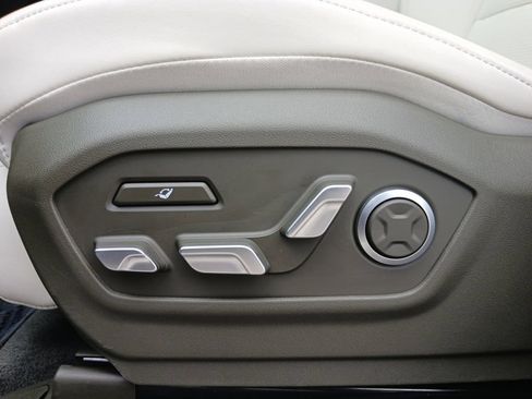 Certified 2025 Hyundai Santa Fe Calligraphy FWD image 30