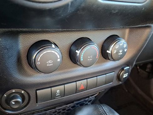 Used 2017 Jeep Wrangler Unlimited Sport w/ Quick Order Package 23S image 16