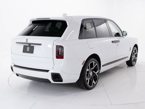 New 2026 Rolls-Royce Cullinan Black Badge image 5