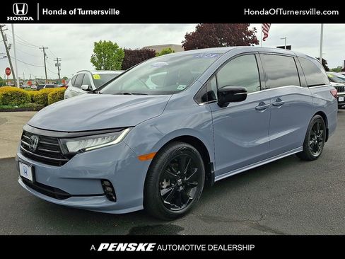 Certified 2024 Honda Odyssey Sport image 1