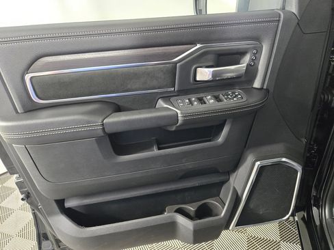 Used 2025 RAM 2500 Laramie RWD image 15