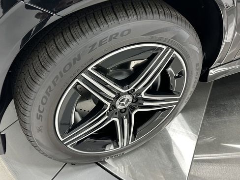New 2026 Mercedes-Benz GLE 450 4MATIC image 13
