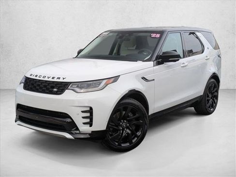 Certified 2025 Land Rover Discovery Dynamic SE AWD/4WD image 1
