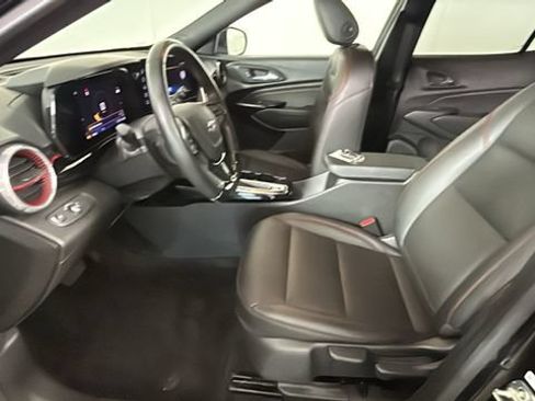 Used 2024 Chevrolet Trax RS w/ Driver Confidence Package FWD image 11