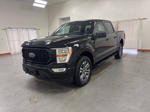Used 2022 Ford F150 XL w/ STX Appearance Package image 4