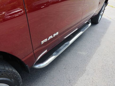 Used 2019 RAM 1500 Big Horn AWD/4WD image 9
