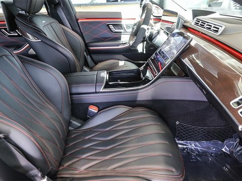 Used 2024 Mercedes-Benz S 63 AMG S image 24