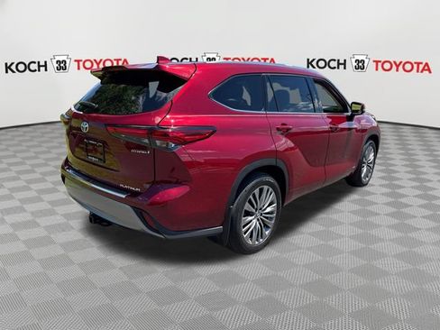Used 2022 Toyota Highlander Platinum AWD/4WD image 8