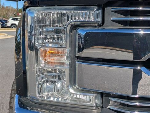 Used 2017 Ford F250 Lariat w/ Lariat Value Package image 10