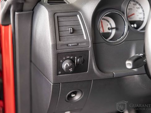 Used 2009 Dodge Challenger R/T image 18