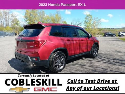 Used 2023 Honda Passport EX-L image 2