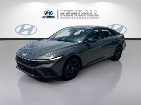 Used 2026 Hyundai Elantra Sport w/ Cargo Package FWD image 3