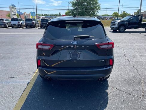 Used 2023 Ford Escape ST-Line Elite w/ Premium Technology Package AWD/4WD image 6