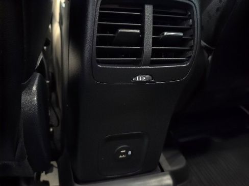 Used 2020 Ford Escape Titanium image 27