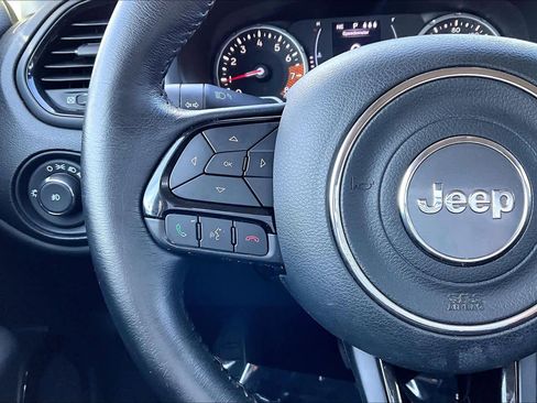 Used 2019 Jeep Renegade Altitude w/ Quick Order Package 2XM image 23