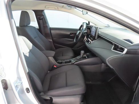 Used 2026 Toyota Corolla LE FWD image 34