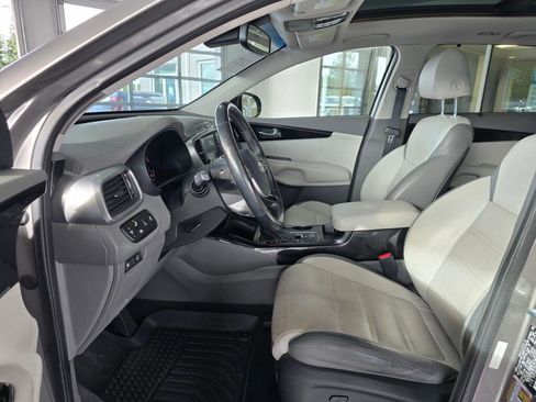 Used 2019 Kia Sorento SX FWD image 22