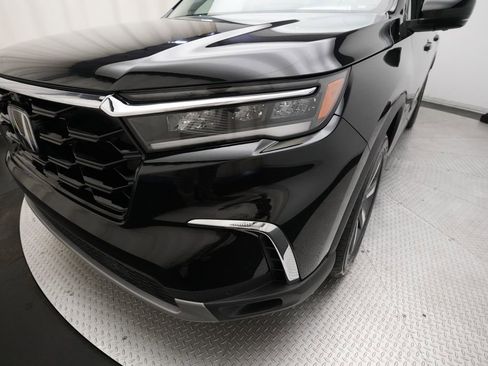 Used 2024 Honda Pilot Elite image 24