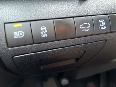 Used 2024 Toyota Camry SE image 36