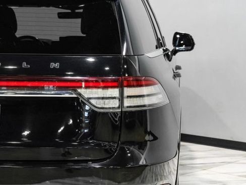 Used 2020 Lincoln Aviator Black Label w/ Class IV Trailer Tow Package AWD/4WD image 45
