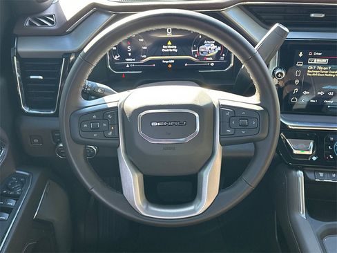 Used 2025 GMC Sierra 2500 Denali w/ Denali Reserve Package image 25