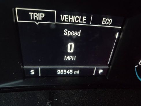 Used 2021 Chevrolet Equinox LS image 14